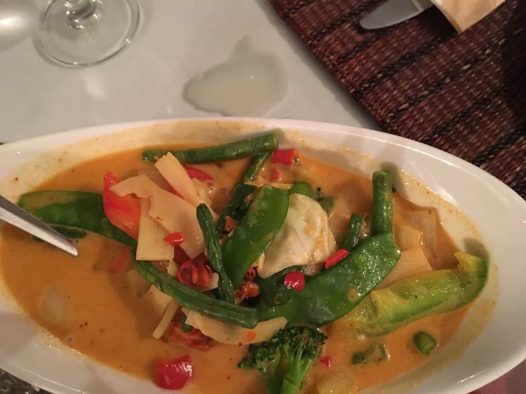 Thai Charm restaurant | restaurant | 5520, 218 Kent Rd, New Milford, CT 06776, USA | 8607995271 OR +1 860-799-5271