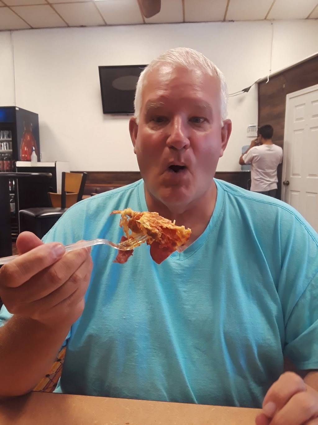 New York Pizza | meal delivery | 665 W Tennyson Rd, Hayward, CA 94544, USA | 5108264520 OR +1 510-826-4520