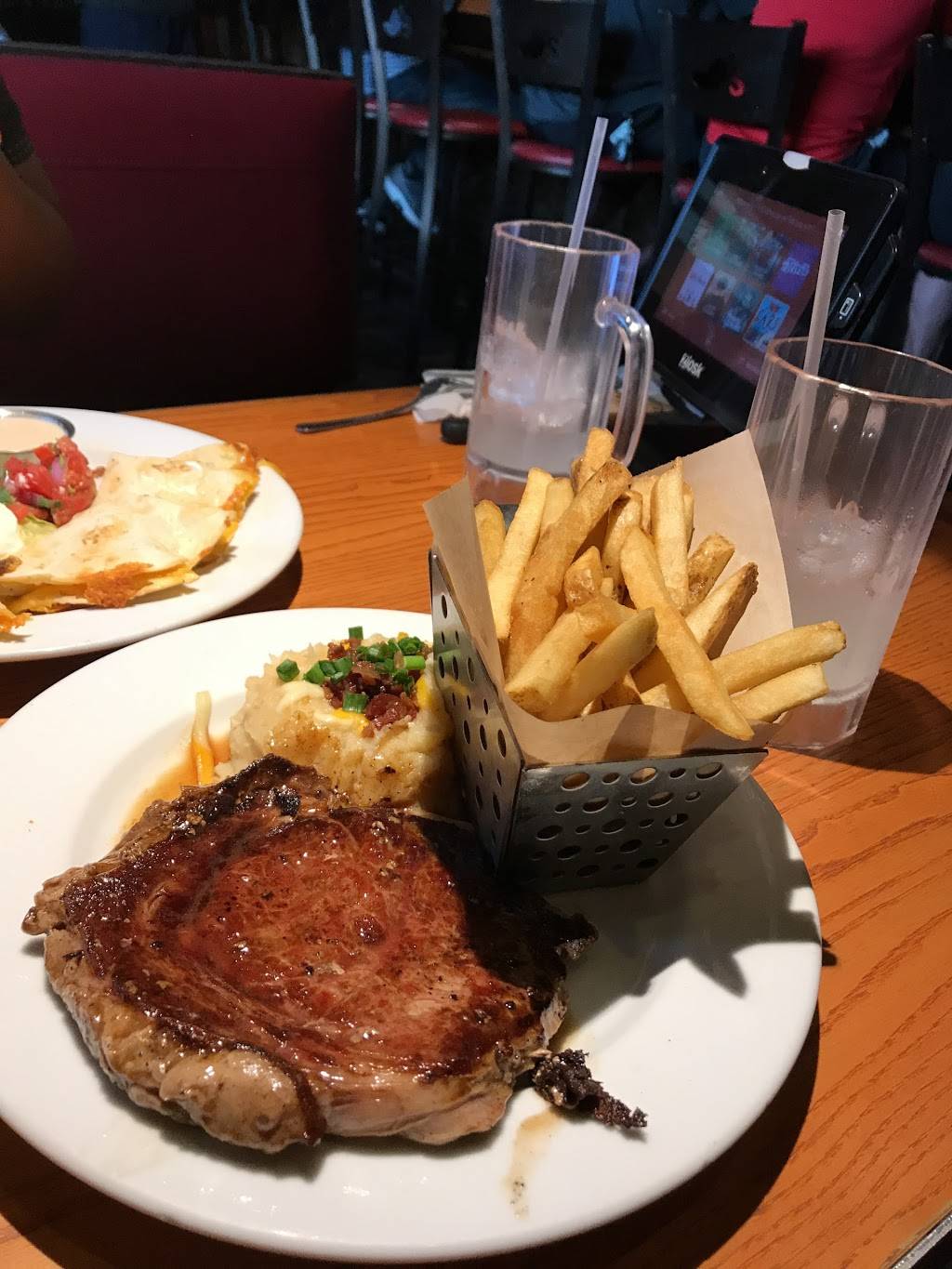 Chilis Grill & Bar | meal takeaway | 13210 City Station Dr, Jacksonville, FL 32218, USA | 9047149768 OR +1 904-714-9768