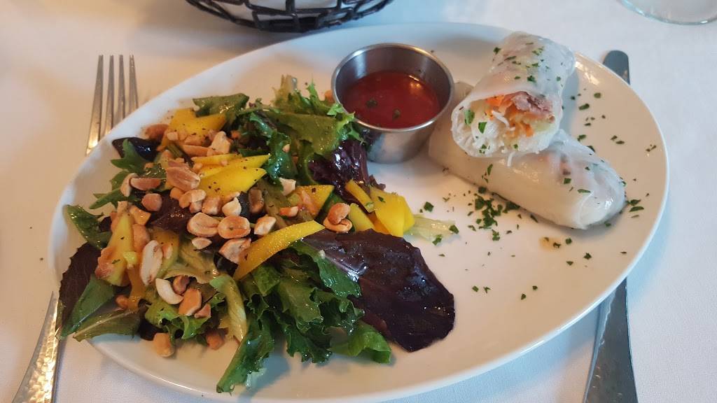 Cape Sea Grille | restaurant | 31 Sea St, Harwich Port, MA 02646, USA | 5084324745 OR +1 508-432-4745