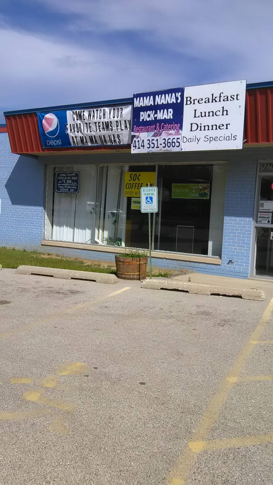 Mama Nana’s Pick-Mar | restaurant | 7276 N Teutonia Ave, Milwaukee, WI 53209, USA | 4143513665 OR +1 414-351-3665