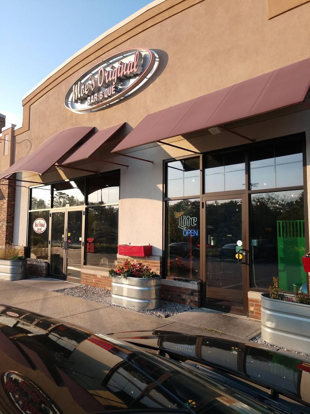 Moe’s Original BBQ Restaurant & Catering | restaurant | 209 Western Ave Unit A, South Portland, ME 04106, USA | 2079567623 OR +1 207-956-7623