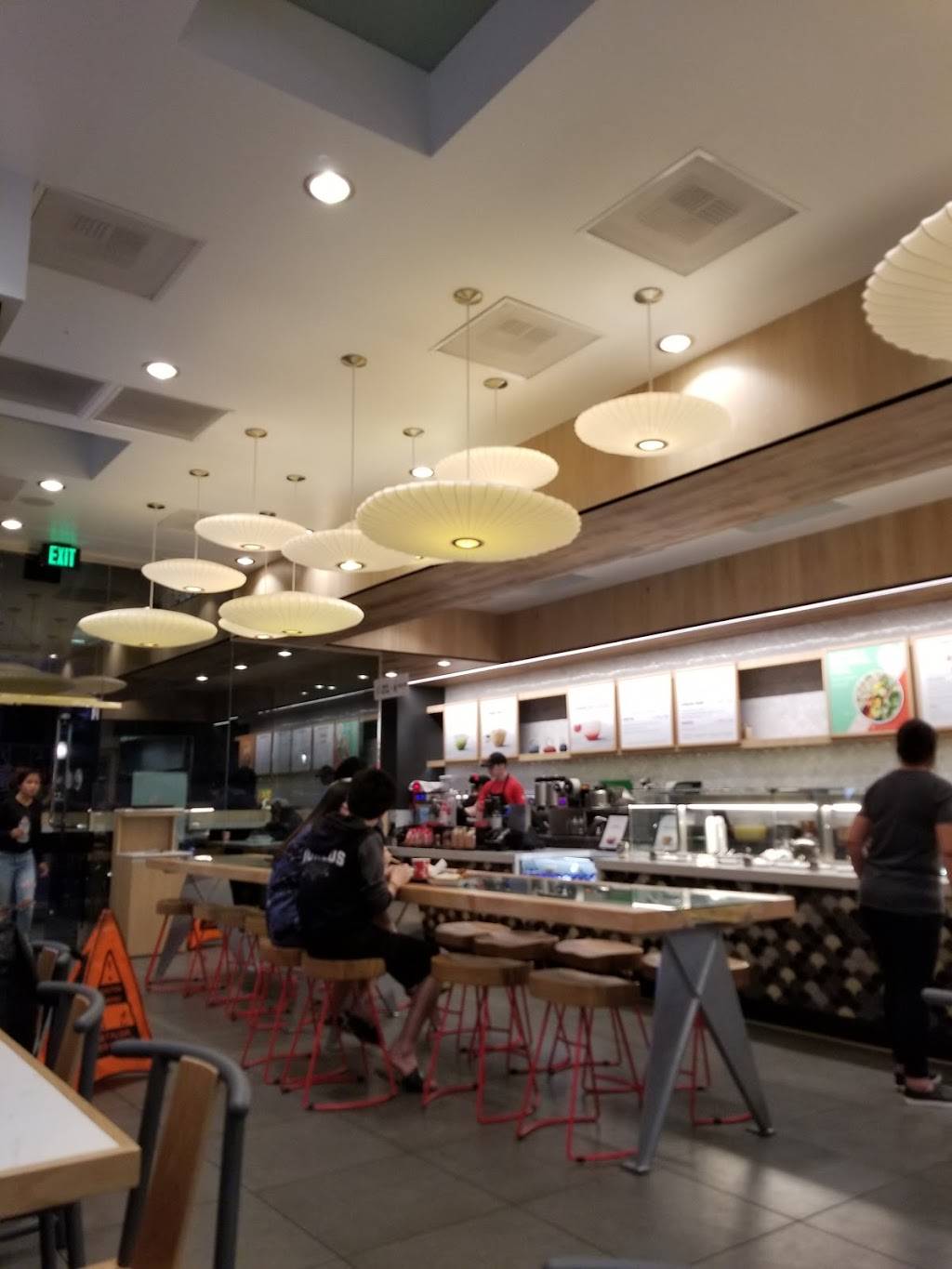 Panda Express | meal takeaway | 216 S Lake Ave, Pasadena, CA 91101, USA | 6262299180 OR +1 626-229-9180