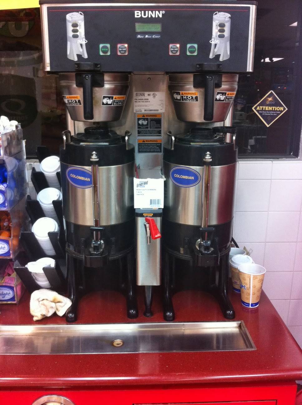 Selma Valero Gas Staion | restaurant | 10610 E Mountain View Ave, Selma, CA 93662, USA | 5598967682 OR +1 559-896-7682