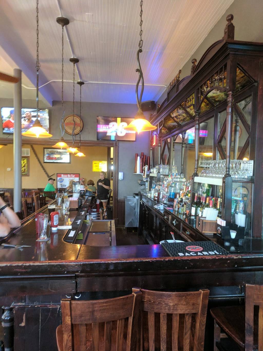 Farmers Inn Restaurant & Bar | restaurant | 7157 IL-158, Millstadt, IL 62260, USA | 6184766333 OR +1 618-476-6333