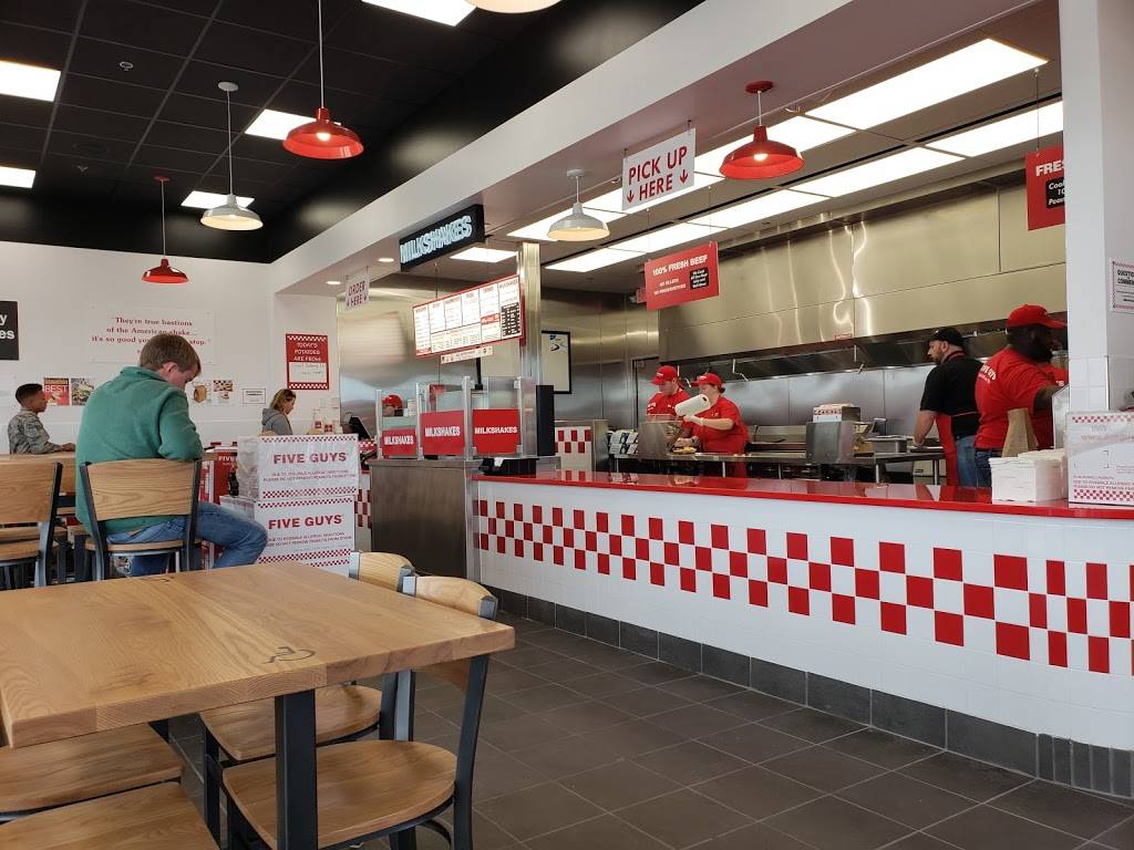 Five Guys | meal takeaway | 13450 Clemson Blvd, Seneca, SC 29678, USA | 8647225357 OR +1 864-722-5357