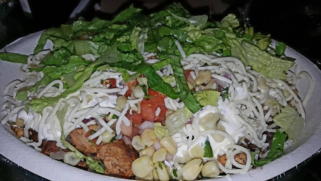 Chipotle Mexican Grill | restaurant | 2303 White Bear Ave, N Ste H, Maplewood, MN 55109, USA | 6517772155 OR +1 651-777-2155