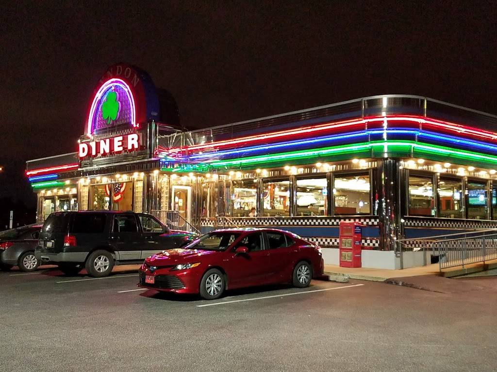 Lyndon Diner | restaurant | 1353 Kenneth Rd, York, PA 17404, USA | 7176995523 OR +1 717-699-5523