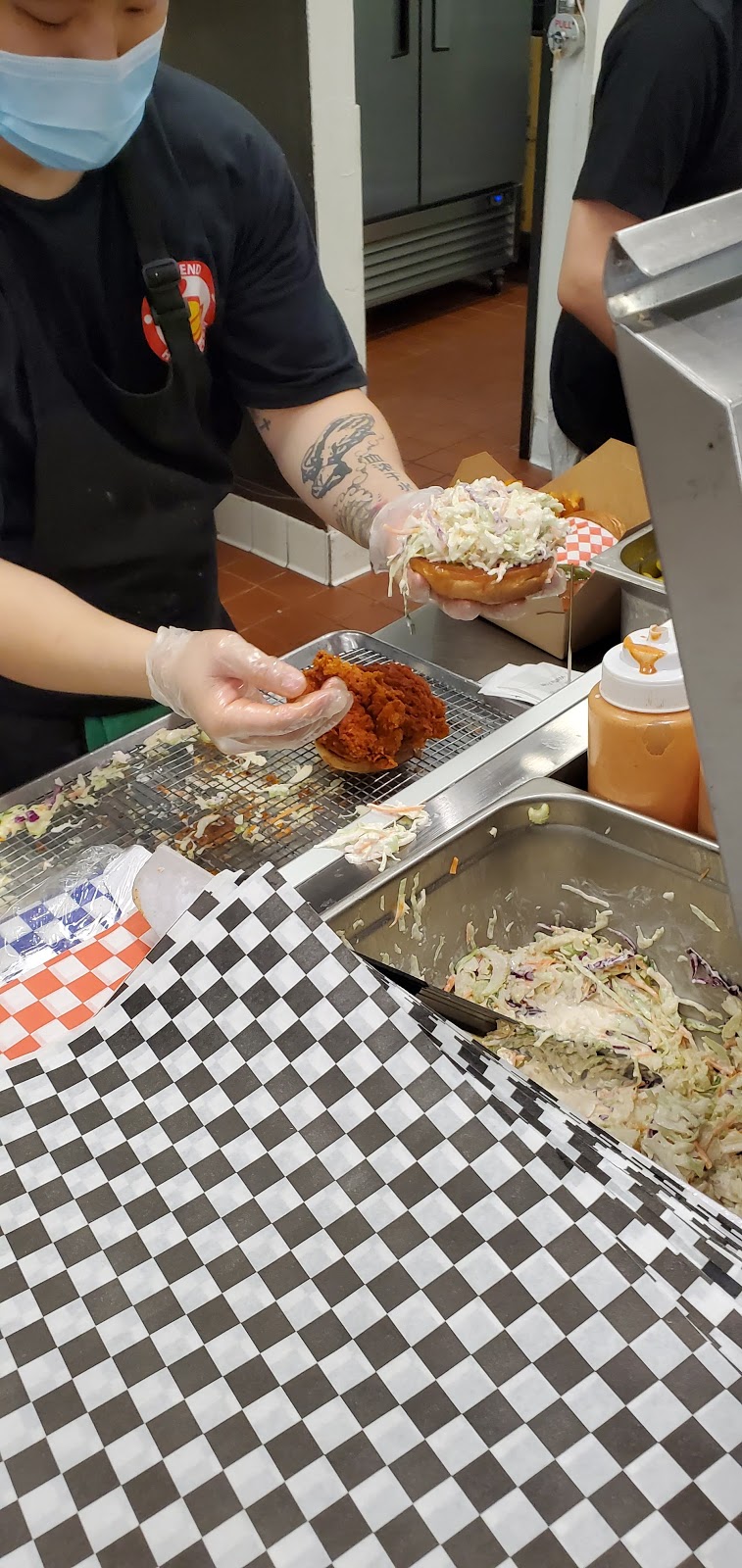 Legend Hot Chicken | restaurant | 6402 Florence Ave, Bell Gardens, CA 90201, USA | 5623810138 OR +1 562-381-0138