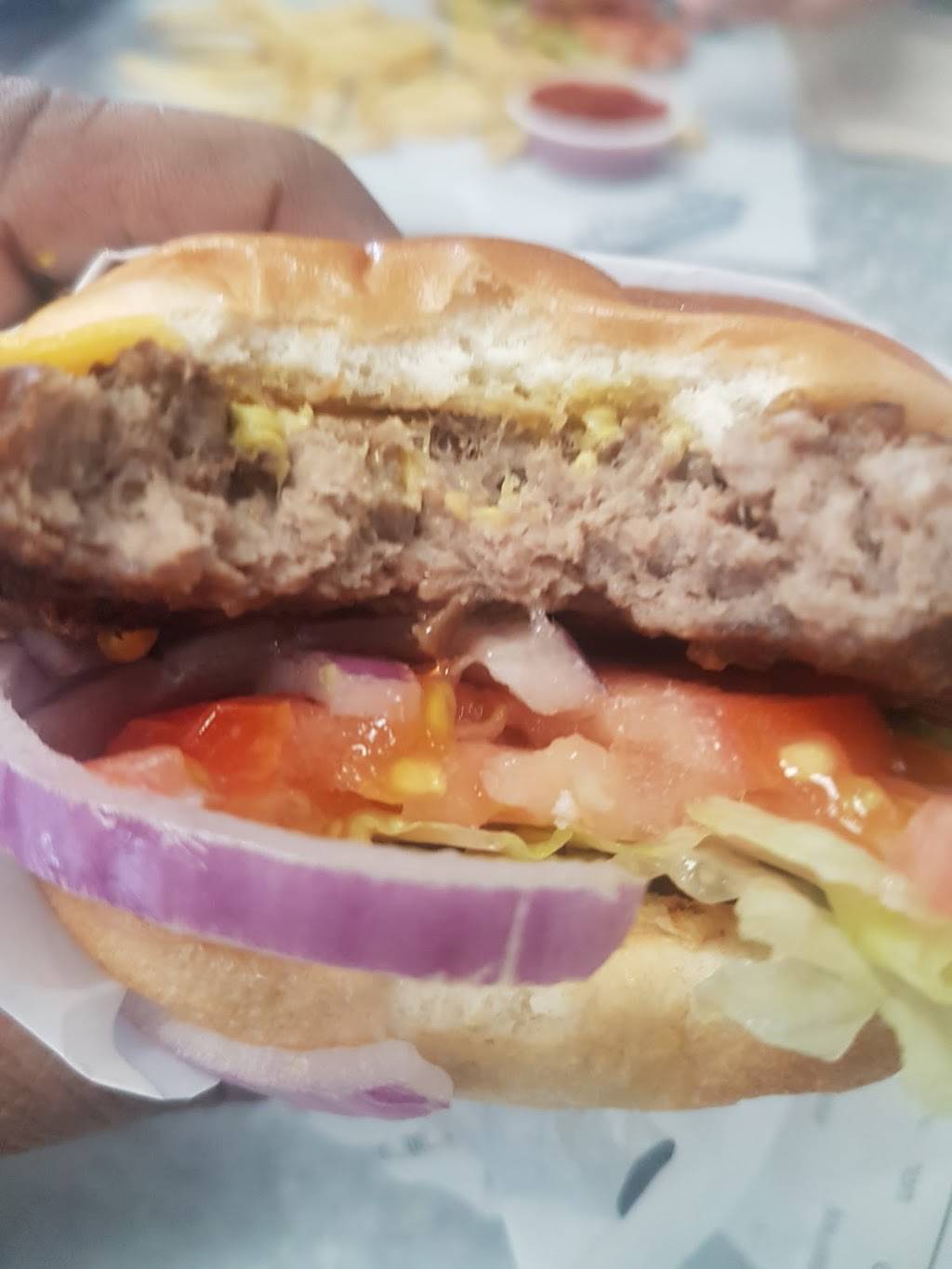 Hardees | restaurant | 7551 Richmond Hwy, Appomattox, VA 24522, USA | 4343527212 OR +1 434-352-7212