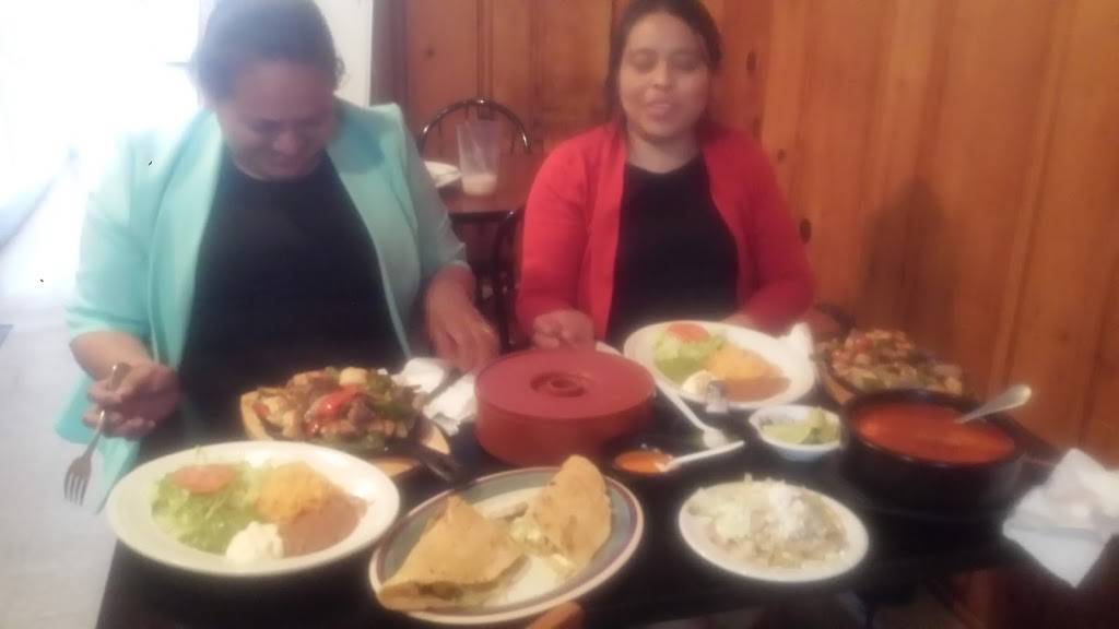 La China Poblana Restaurant | restaurant | 4923 Eastern Ave, Baltimore, MD 21224, USA | 4106330767 OR +1 410-633-0767