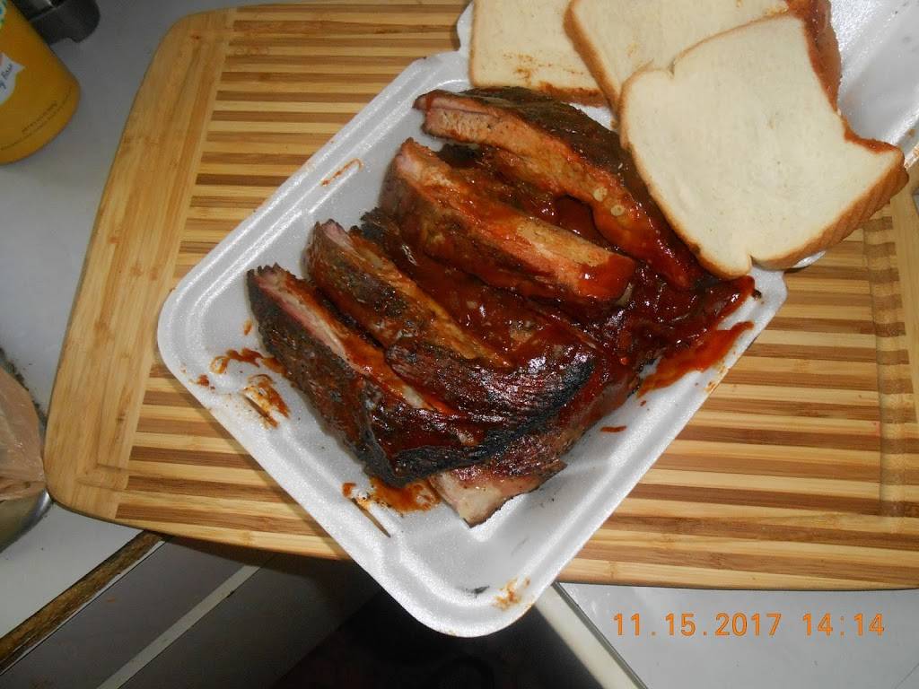 MCCARTERS BBQ | restaurant | 2675 Dr Martin Luther King Jr Blvd, Fort Myers, FL 33916, USA | 2396453468 OR +1 239-645-3468