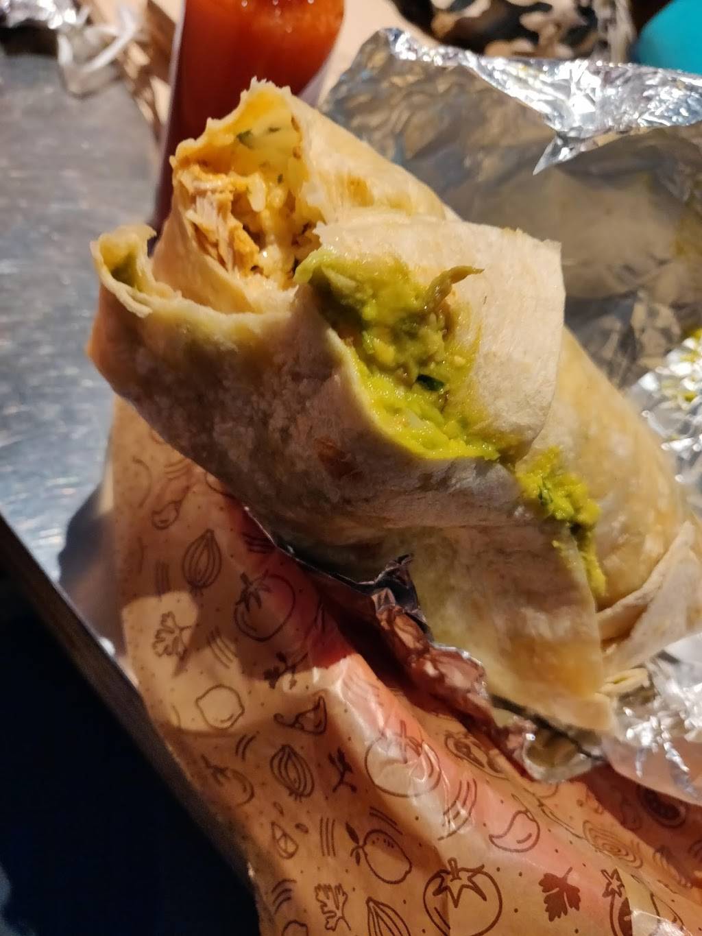 Chipotle Mexican Grill | restaurant | 1011 E 2100 S, Salt Lake City, UT 84106, USA | 8014671311 OR +1 801-467-1311