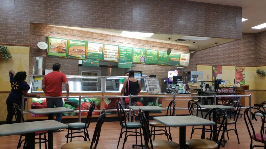 Subway | restaurant | 1400 Mall Dr, Benton Harbor, MI 49022, USA | 2699264243 OR +1 269-926-4243
