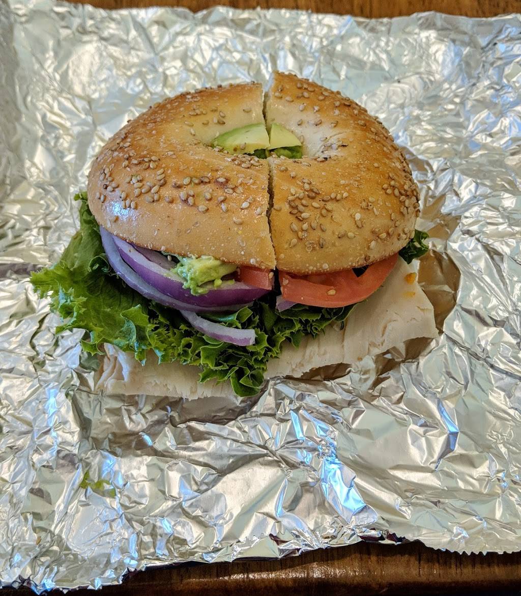 The Bagel Shop | restaurant | 3 Oak St, Beverly, MA 01915, USA | 9789696913 OR +1 978-969-6913