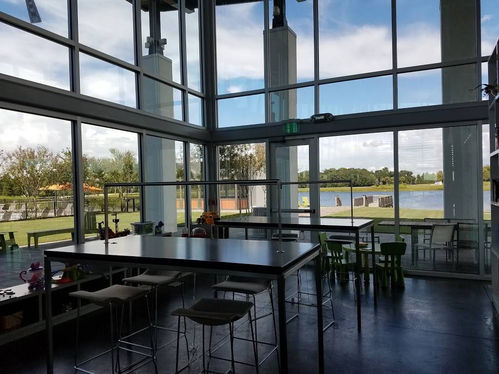 The Landing Club & Café | restaurant | 7012 Sail View Ln, Apollo Beach, FL 33572, USA | 8136772022 OR +1 813-677-2022