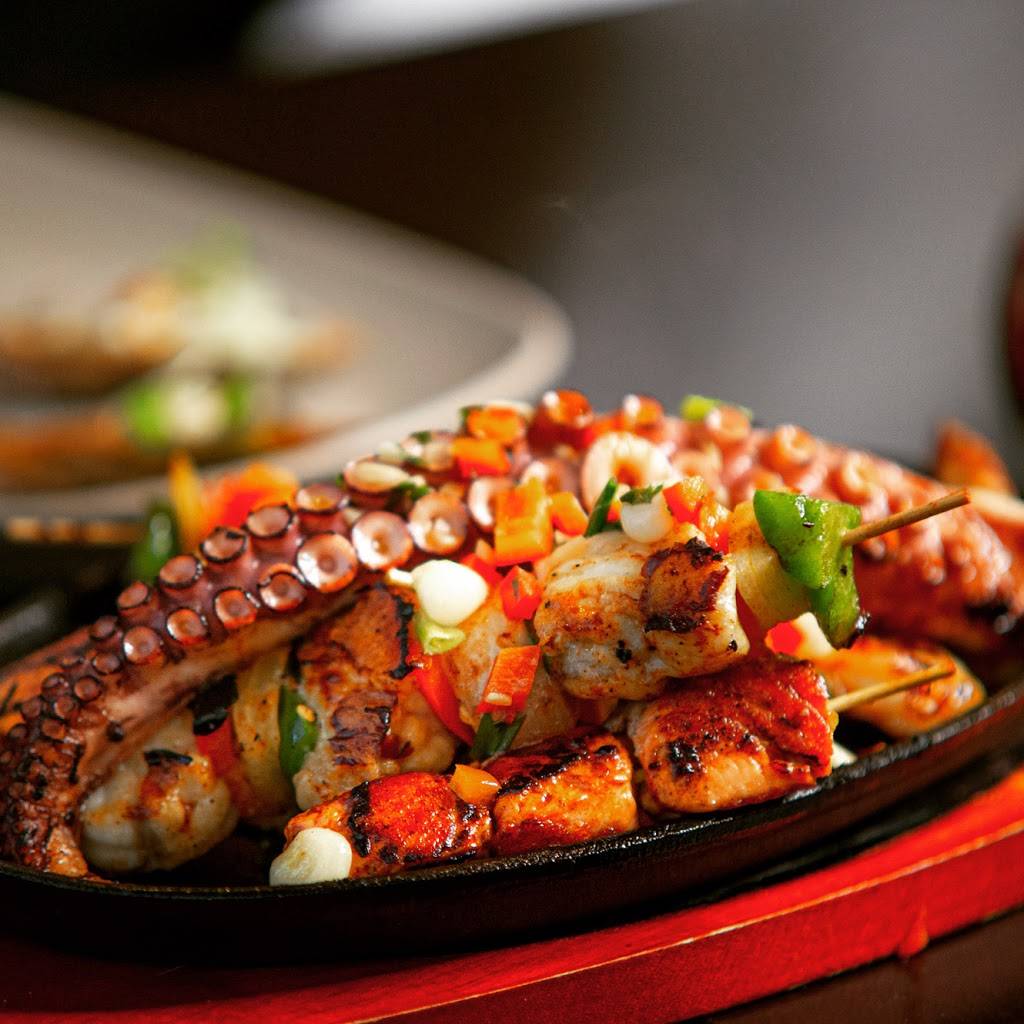 Rosatoro | restaurant | 35-02 Ditmars Blvd, Queens, NY 11105, USA | 7187772010 OR +1 718-777-2010