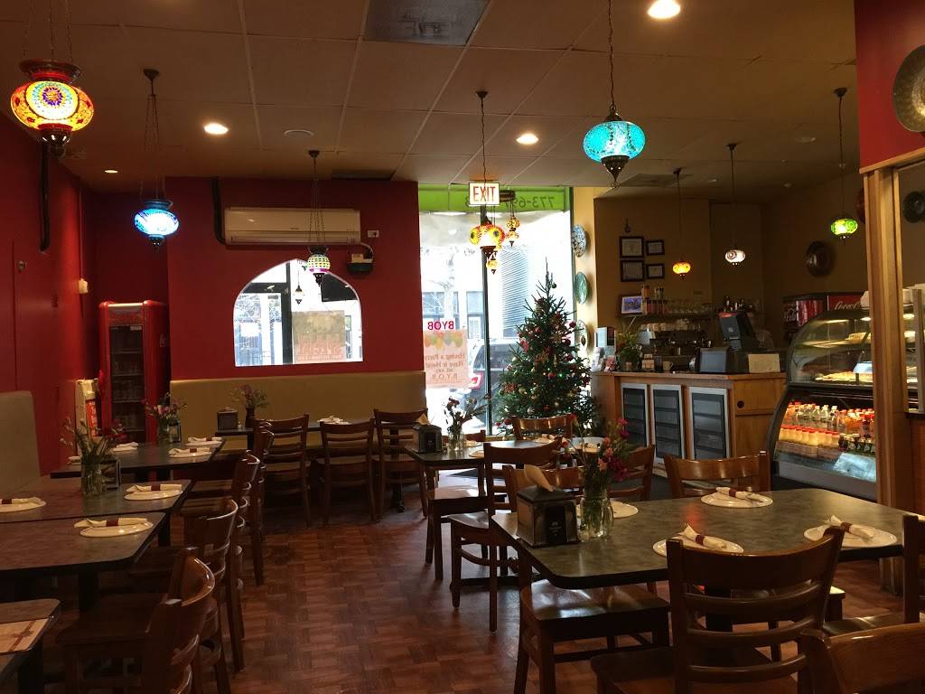 Zizis Cafe | restaurant | 2825 N Sheffield Ave, Chicago, IL 60657, USA | 7736979228 OR +1 773-697-9228