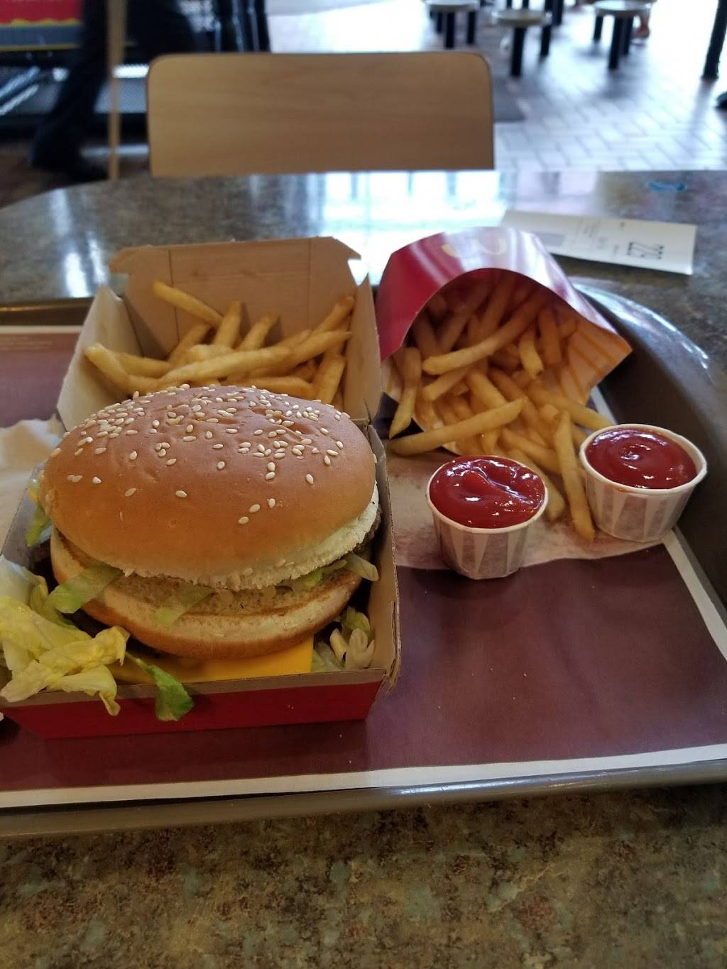 McDonalds | cafe | 470 W Mariposa Rd, Nogales, AZ 85621, USA | 5207613797 OR +1 520-761-3797