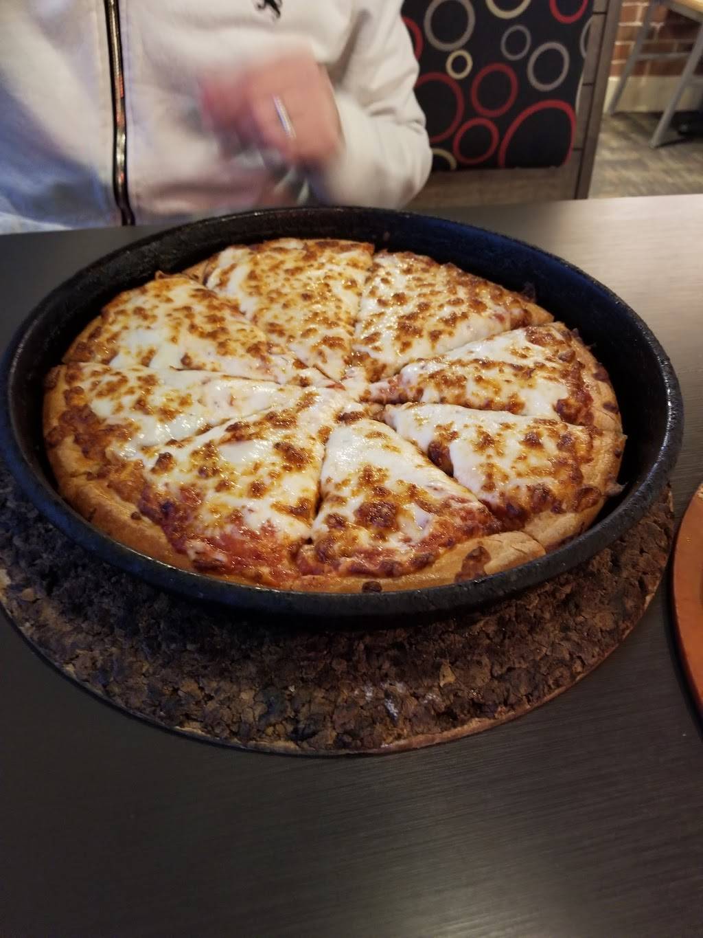Pizza Hut | restaurant | 16080 Lyndon B Johnson Fwy, Mesquite, TX 75150, USA | 9726814295 OR +1 972-681-4295