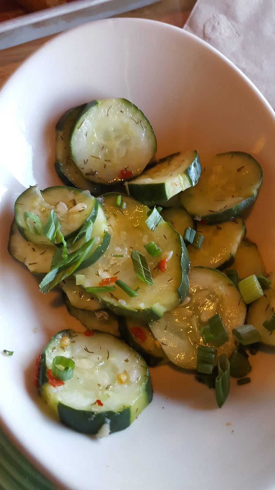 Applebees Grill + Bar | restaurant | 700 Consumer Square, Mays Landing, NJ 08330, USA | 6093839290 OR +1 609-383-9290