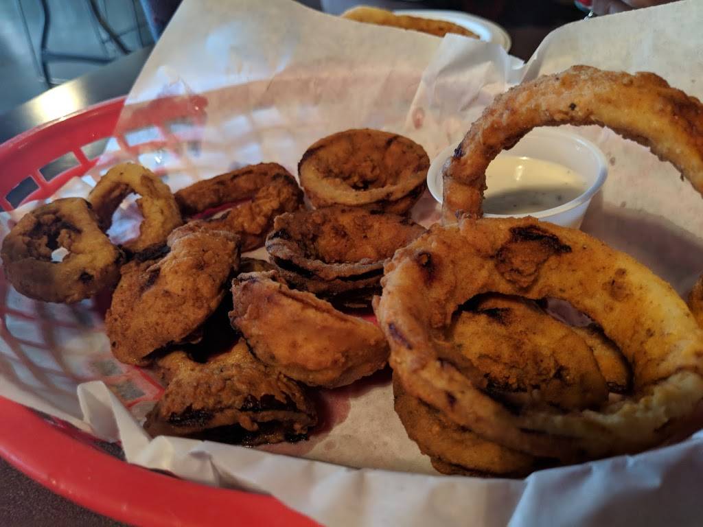 The Water Tower Bar & Grill | restaurant | 458 Rock Hill Rd, Jefferson City, MO 65109, USA | 5736354536 OR +1 573-635-4536