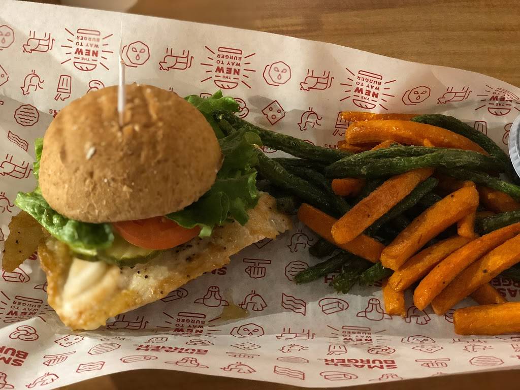 Smashburger | restaurant | 495 Riverside Ave, Medford, MA 02155, USA | 7812195110 OR +1 781-219-5110