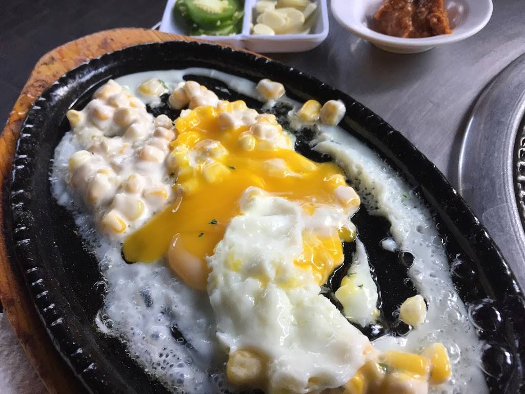 The Famous Owl of Minerva | restaurant | 5324 Yonge St, North York, ON M2N 5P9, Canada | 4162217275 OR +1 416-221-7275