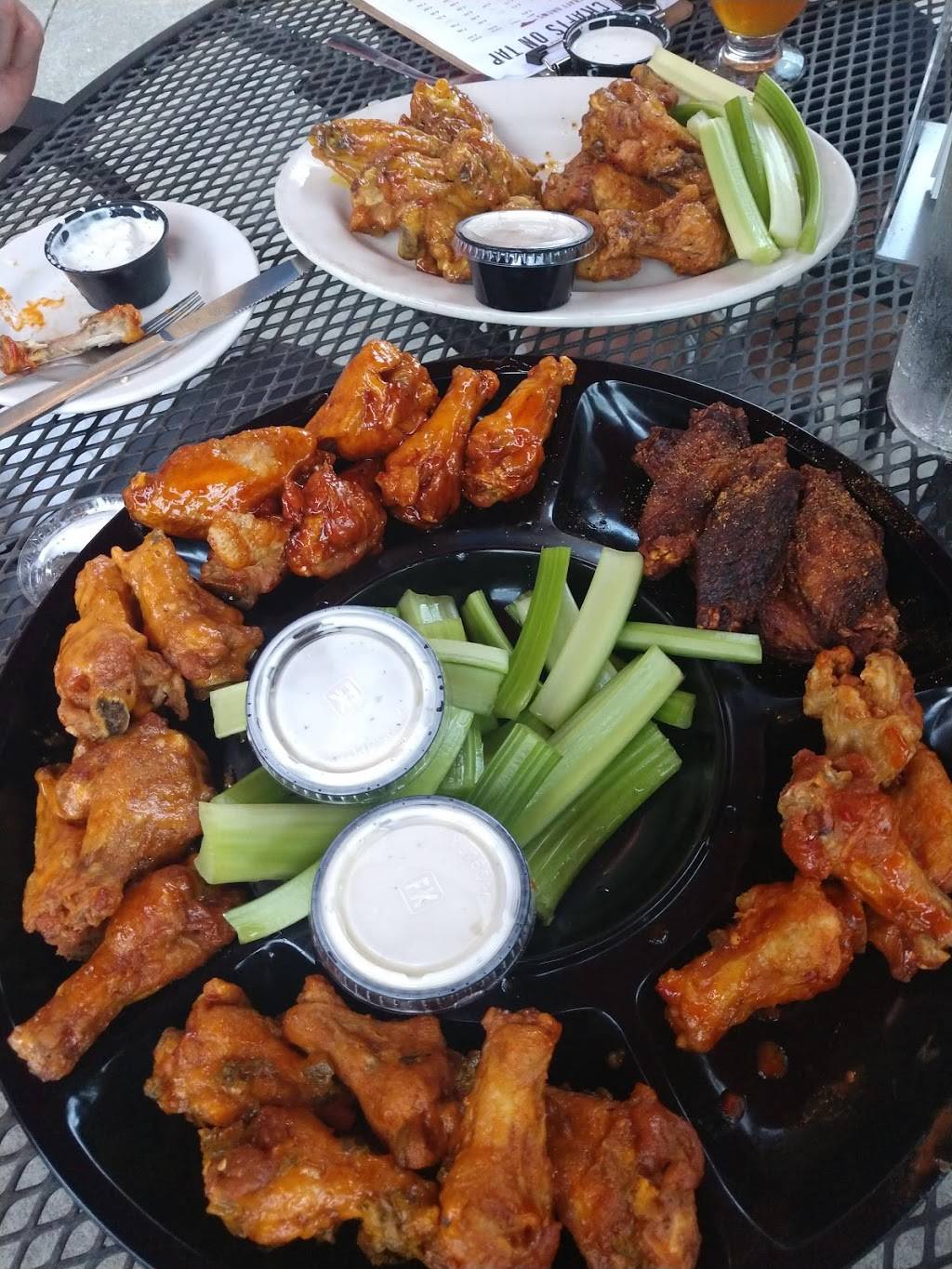 Wild Wing Cafe | cafe | 7900 Brier Creek Pkwy, Raleigh, NC 27617, USA | 9199572000 OR +1 919-957-2000