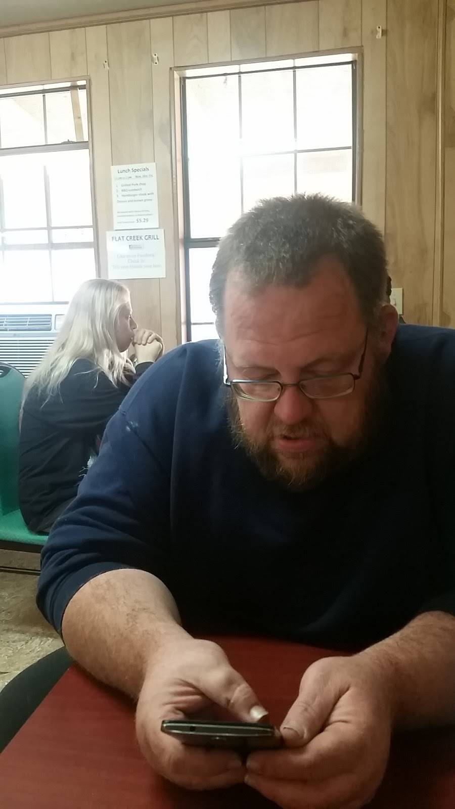 Flat Creek Grill | restaurant | South at Post Oak Dr., 3901 FM 315, Chandler, TX 75758, USA | 9038494950 OR +1 903-849-4950