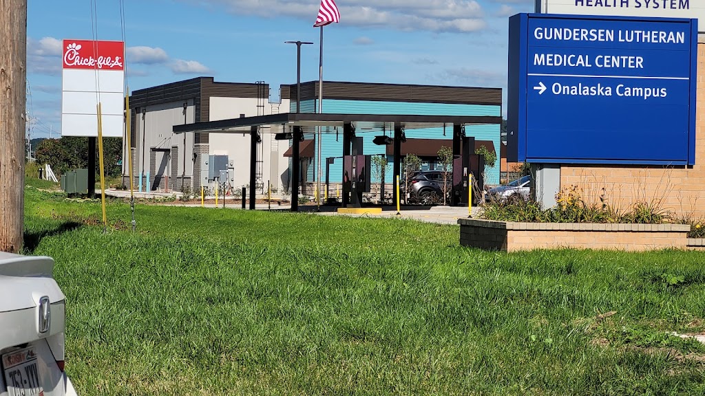 Chick-fil-A | restaurant | 3015 S Kinney Coulee Rd, Onalaska, WI 54650, USA | 6086681028 OR +1 608-668-1028