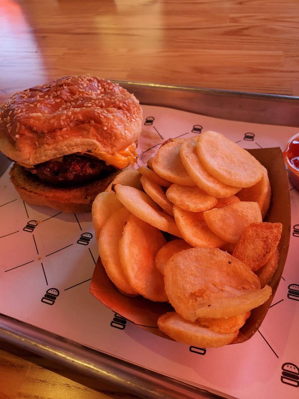 BurgerIM | restaurant | 1751 N 1st St #10, San Jose, CA 95112, USA | 4084365180 OR +1 408-436-5180