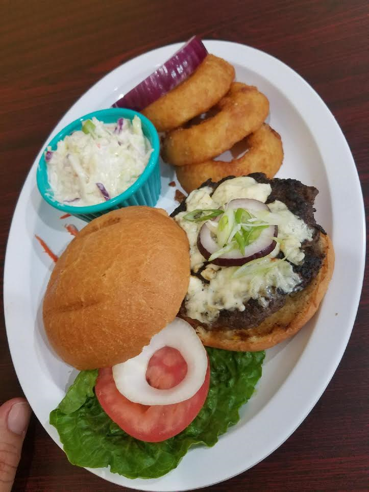 Apple Berries Restaurant | restaurant | 1701 S Alexander St Suite 108, Plant City, FL 33566, USA | 8137545600 OR +1 813-754-5600