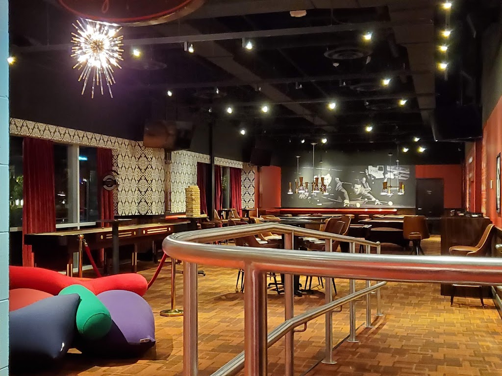 Kings Dining & Entertainment | restaurant | 52 Second Ave, Burlington, MA 01803, USA | 7812384400 OR +1 781-238-4400