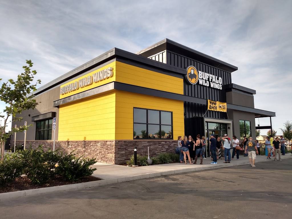 Buffalo Wild Wings | restaurant | 2739 Countryside Dr, Turlock, CA 95380, USA | 2096683395 OR +1 209-668-3395
