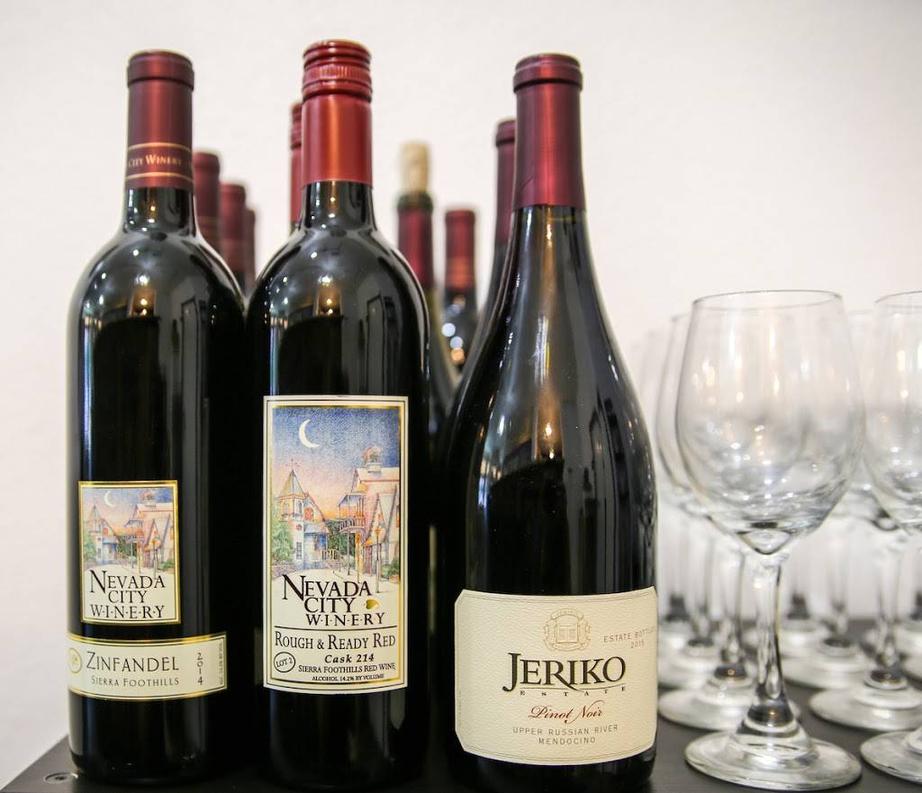 Sushi at Nourish | restaurant | 106 Union Alley, Nevada City, CA 95959, USA | 5304781770 OR +1 530-478-1770