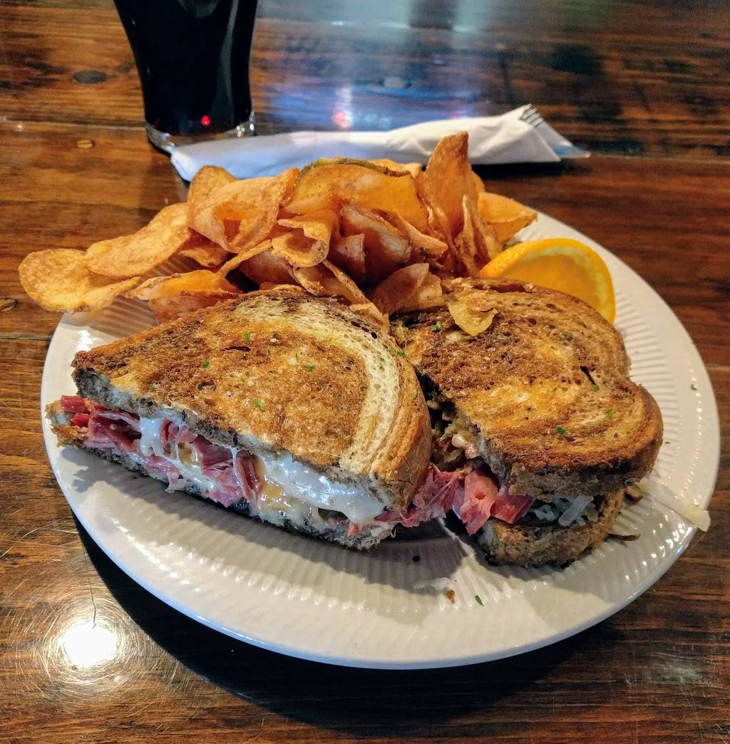 Kelleys Row | restaurant | 417 NH-108, Somersworth, NH 03878, USA | 6036922200 OR +1 603-692-2200