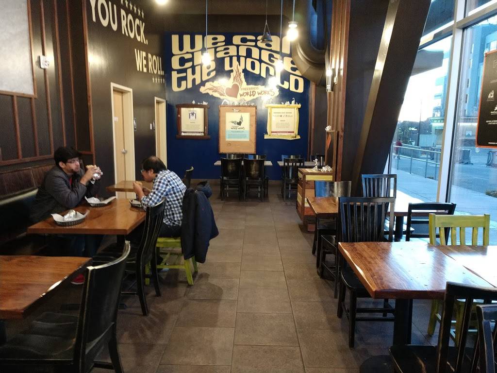 Freebirds World Burrito | meal delivery | 2120 1300 E #300, Salt Lake City, UT 84106, USA | 8014674597 OR +1 801-467-4597