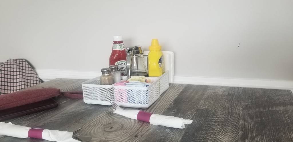 Maks Roast Beef and Pizza Franklin | restaurant | 451 W Central St, Franklin, MA 02038, USA | 5085300735 OR +1 508-530-0735