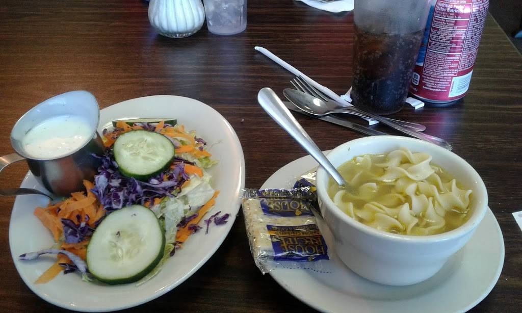 Chris Family Restaurant | restaurant | 84 Broadway Ave, Bedford, OH 44146, USA | 4407861007 OR +1 440-786-1007