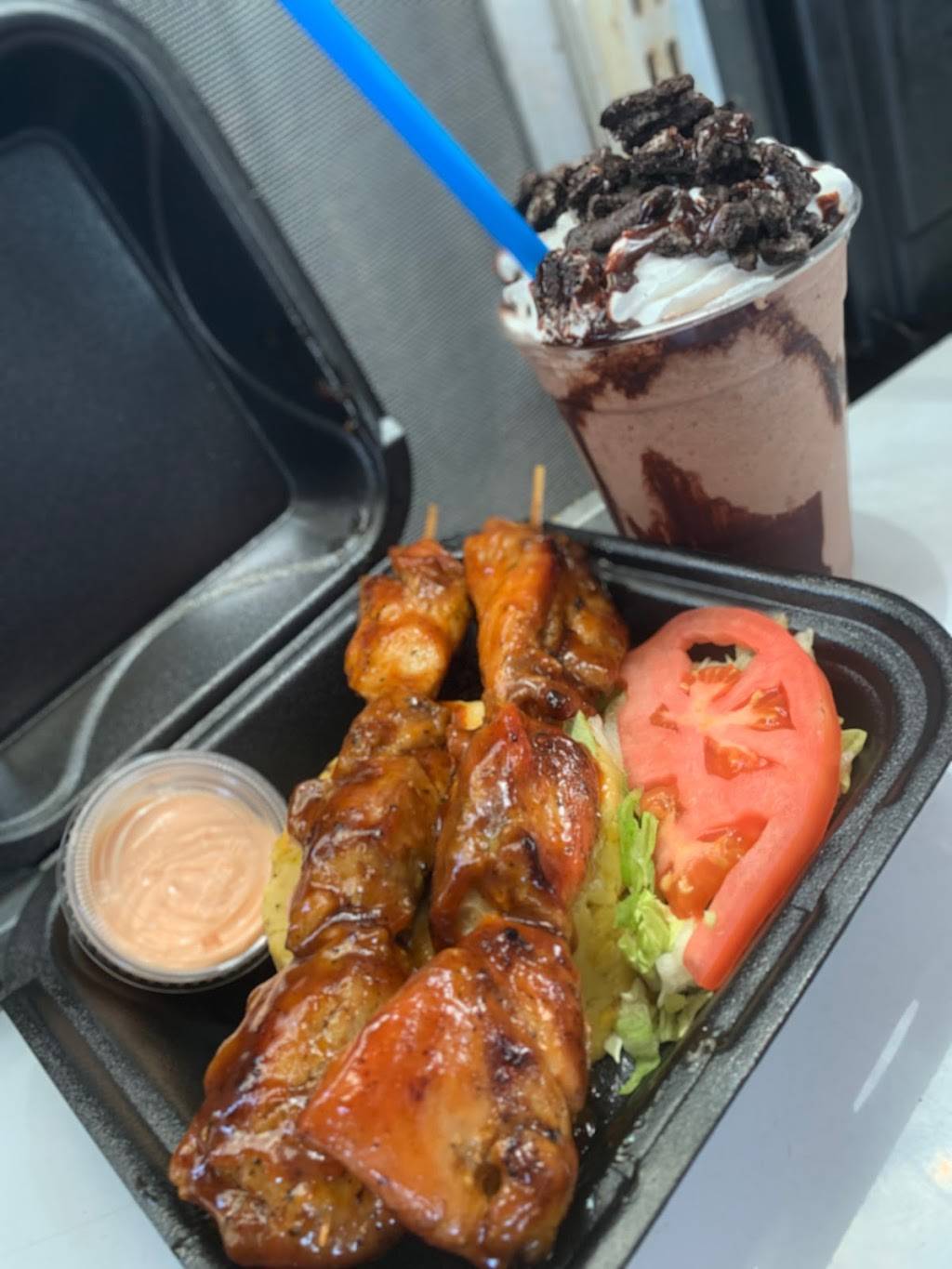 Charlie’s Pinchos | restaurant | 3721 SE Maricamp Rd, Ocala, FL 34480, USA | 3524703000 OR +1 352-470-3000