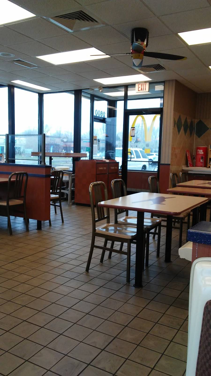 McDonalds | cafe | 2600 S, Packerland Dr, Green Bay, WI 54313, USA | 9204292026 OR +1 920-429-2026