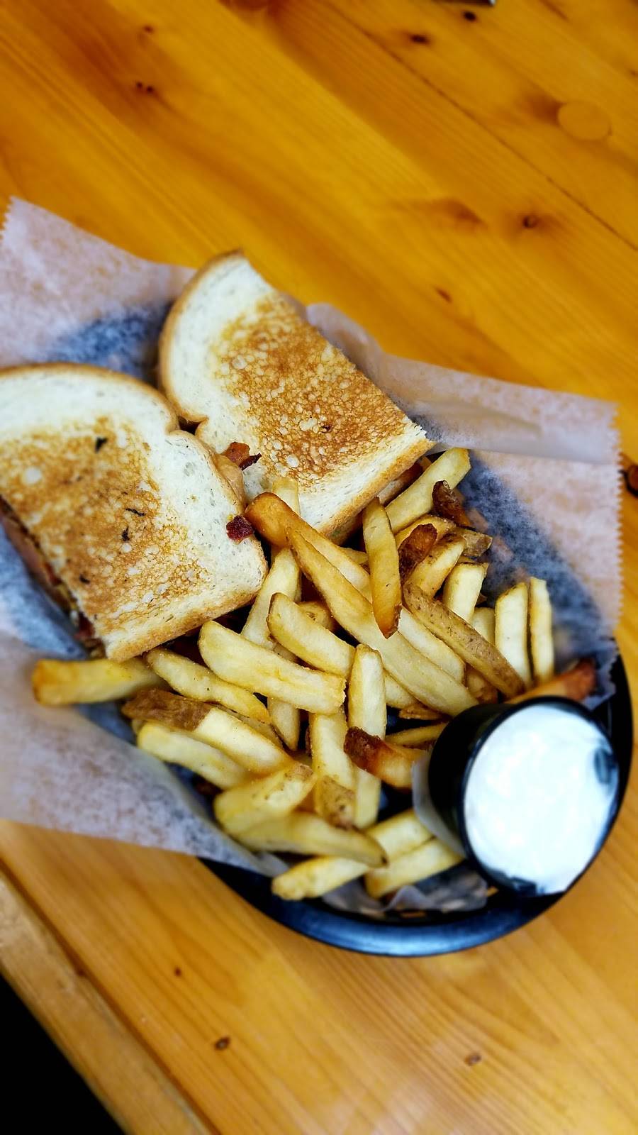 Honeysuckle | restaurant | 2203 N US Hwy 1, Titusville, FL 32796, USA | 3212679533 OR +1 321-267-9533