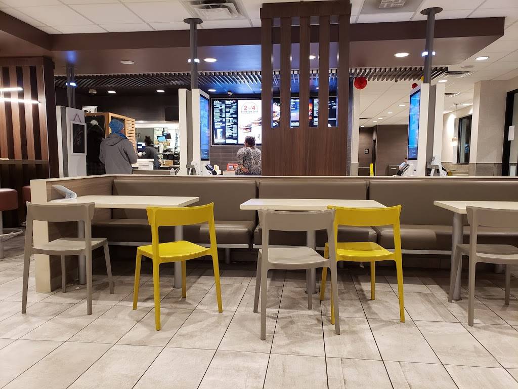 McDonalds | cafe | 4525 S College Ave, Fort Collins, CO 80525, USA | 9702251717 OR +1 970-225-1717