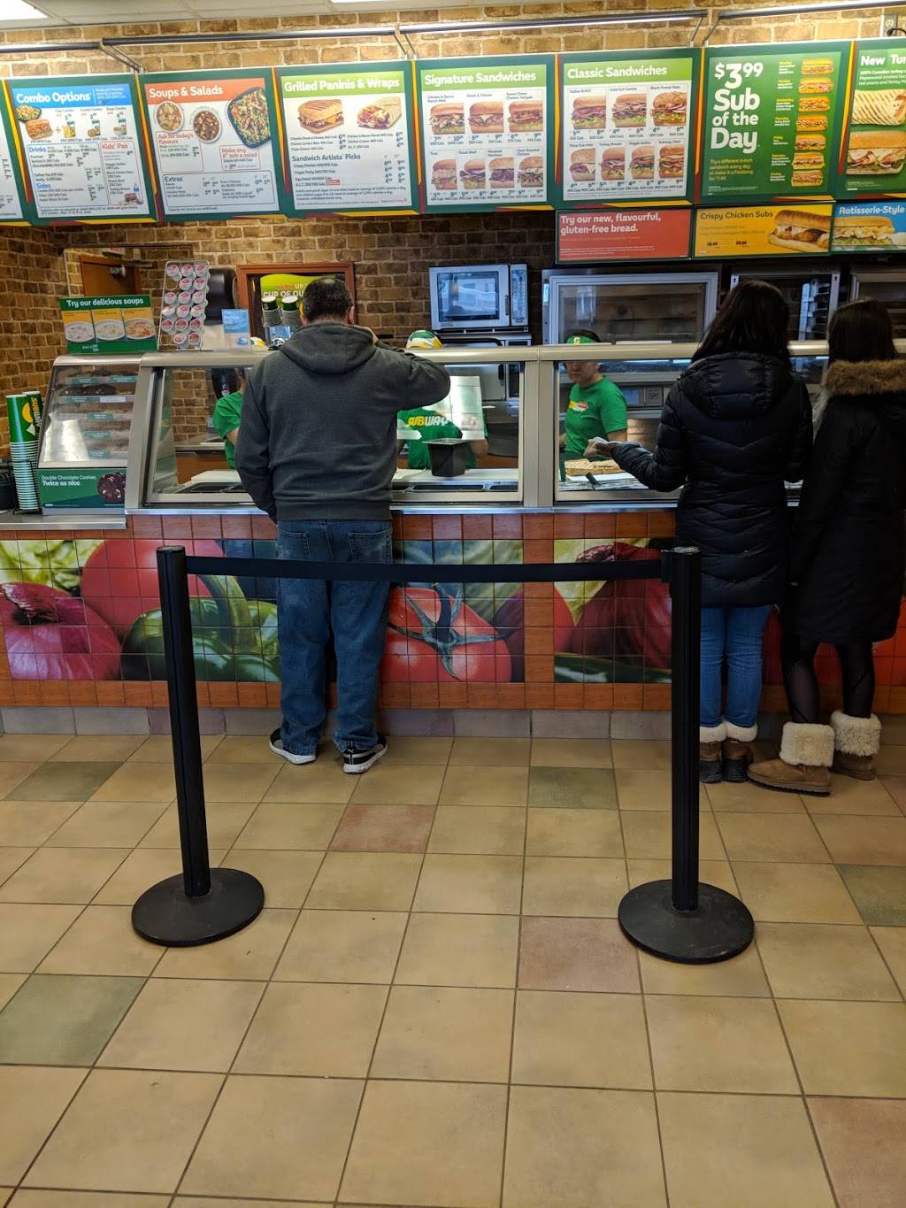 Subway | restaurant | 3085 Bathurst St. @Lawrence Worth Plaza Bathurst St. North of Lawrence, Toronto, ON M6A 2A3, Canada | 4168408384 OR +1 416-840-8384