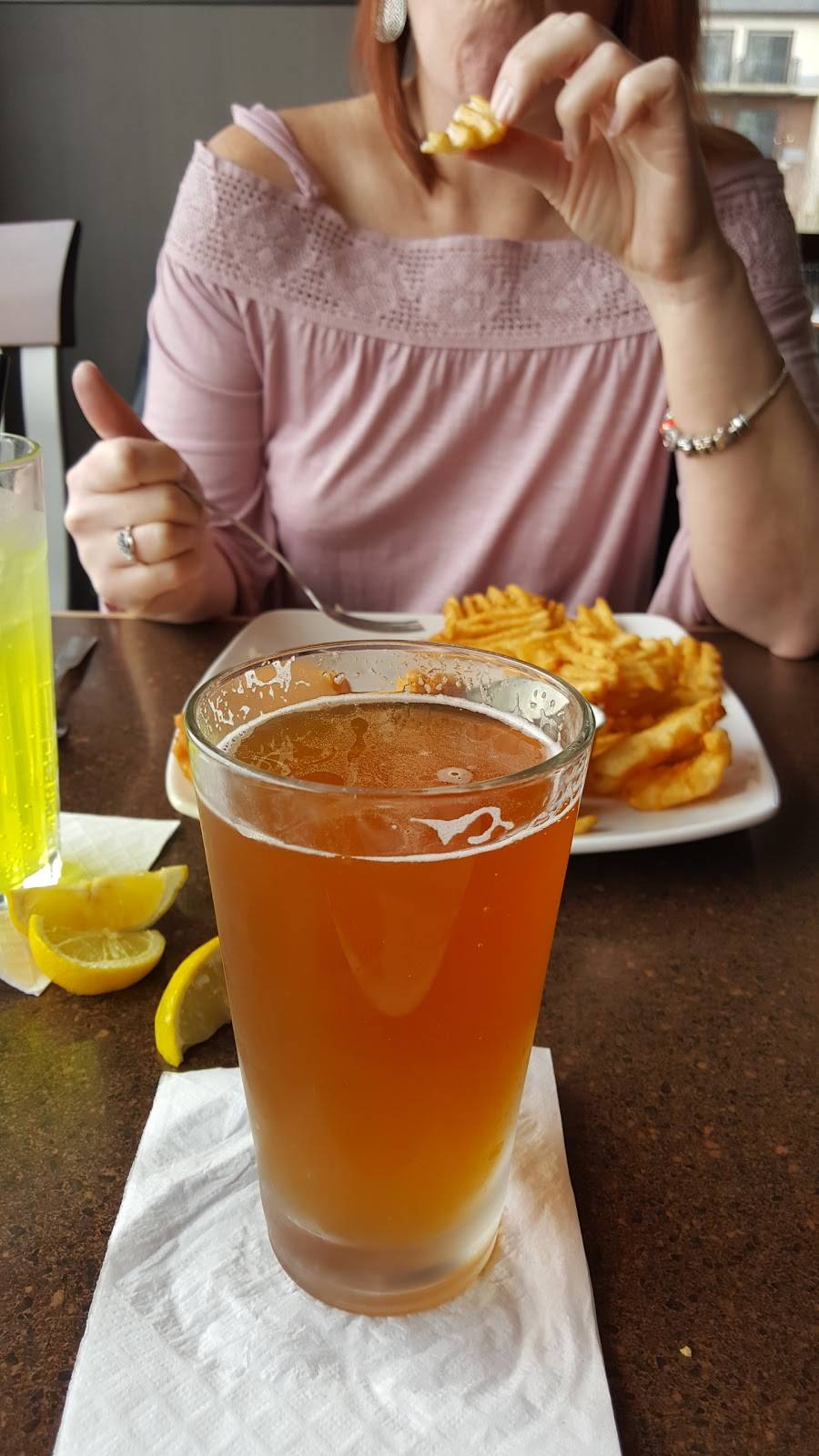 Freighters Eatery & Taproom | meal takeaway | 800 Harker St, Port Huron, MI 48060, USA | 8109416010 OR +1 810-941-6010