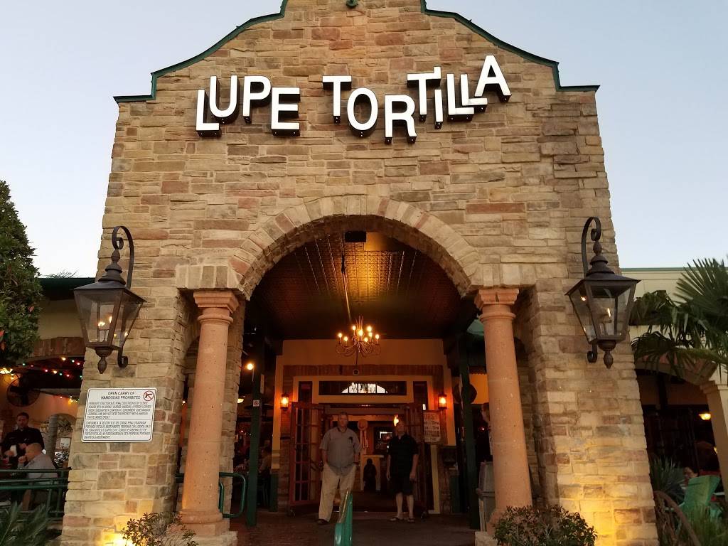 Lupe Tortilla | restaurant | 15801 Southwest Fwy, Sugar Land, TX 77478, USA | 2812657500 OR +1 281-265-7500