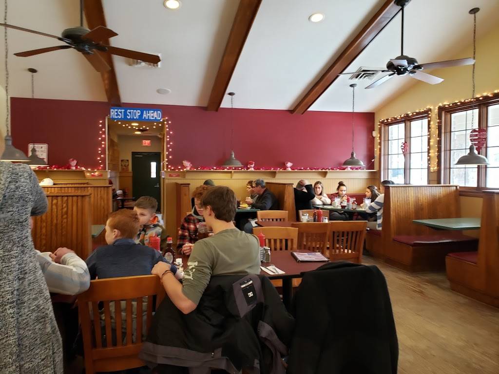 Petes Coney II | restaurant | 4083 S Baldwin Rd, Lake Orion, MI 48359, USA | 2483937430 OR +1 248-393-7430