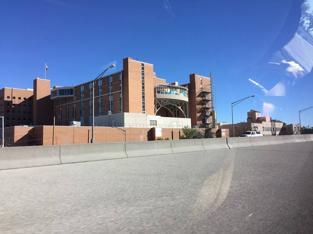 Panda Express | restaurant | 2820 Central Ave SE, Albuquerque, NM 87106, USA | 5052323600 OR +1 505-232-3600