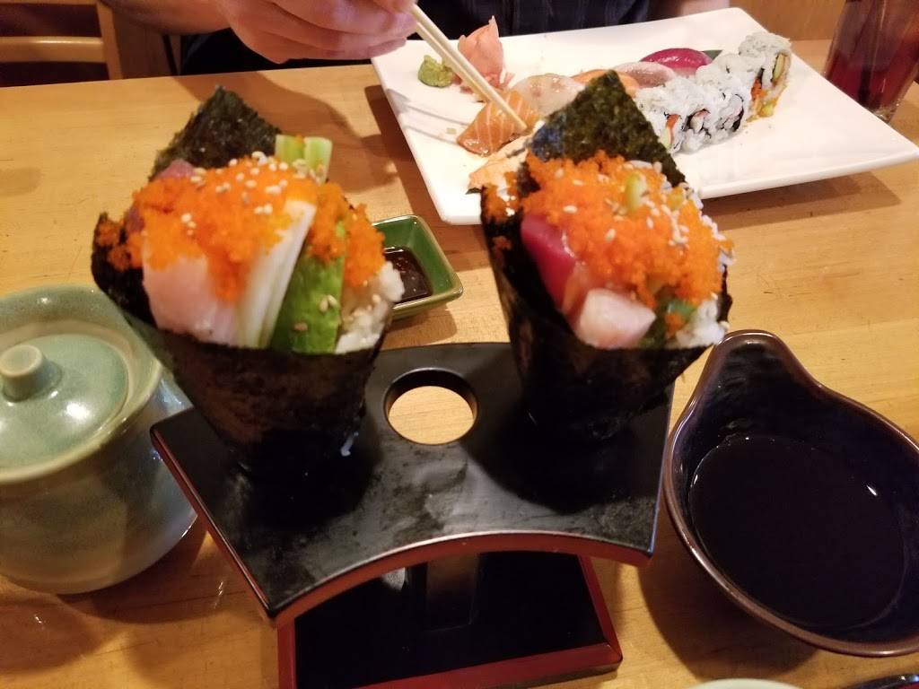 Thai Treasure Restaurant | restaurant | 330 Maple Ave W, Vienna, VA 22180, USA | 7032723683 OR +1 703-272-3683